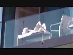 ステイシープールは、赤ちゃんの愛らしい、自然な胸のサイズです av 女性 安心