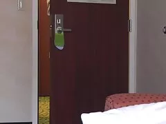 痩せやすい茶褐色の赤ちゃんの大きな吸ディック 女性 av 安心